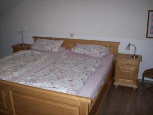 Apartment mit Balkon und schöner Fernsicht by Interhome