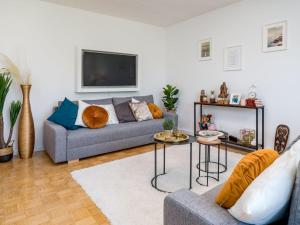 Apartment Eg Rechts helle 80m 3-Zimmer Wohnung nähe Salzburg by Interhome