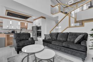 3 Bedrooms Brand New Luxury Home Close to Amenity