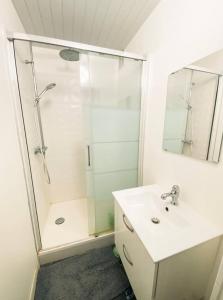 Private Room - Shared Apartment - Cenon - Tram A - Parking C2-4