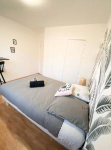 Private Room - Shared Apartment - Cenon - Tram A - Parking C2-4