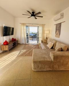 Bed and Cactus - Ocean View Villa - 360 Rooftop view and Workspace