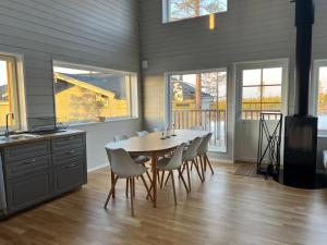 Copernicus Mountain Lodge - In Idre with Ski in n Ski out and Ski In and a magical mountain view