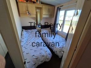 Meadow Lakes Golden Palm Resort