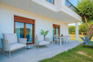 Oasis Acropolis Serres With Parking Next to Center