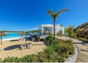 Alcazaba Lagoon & Private Beach Costa del Sol