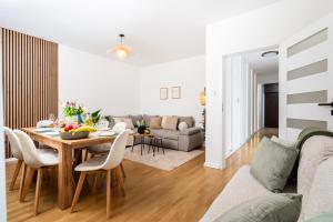 2xApartment Family or Group Riverside Wawel View