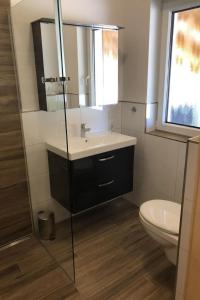 Holiday Home E21 Freistehendes Haus mit Garten und Deichblick by Interhome