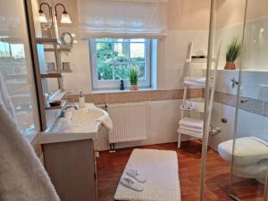 Holiday Home Luxuszeit zu Zweit by Interhome