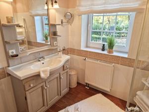 Holiday Home Luxuszeit zu Zweit by Interhome