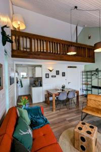 Apartment Schwarzwald Loft mit Schwimmbad und herrlicher Aussicht by Interhome
