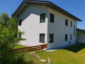 Apartment Casa Bianka in Fridolfing by Interhome