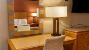 Gated 2 Double Beds Studio with Full Kitchen 122