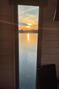 Apartment Hausboot NautikHus by Interhome