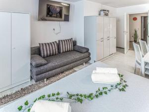 Apartment Apartment Luna by Interhome