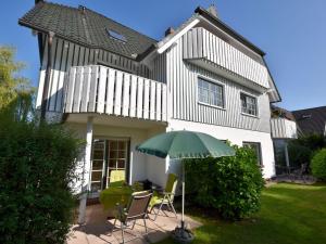 Apartment Familiäres- charmantes Appartement in Zingst by Interhome