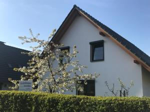Holiday Home Archenholdweg 1 by Interhome