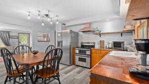 4BR Home Near Lake Pepin & Venues - Wildflower Cottage