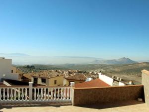 Holiday Home Villa Casa Medina Güevejar by Interhome