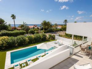 Holiday Home Villa Lucia mit Meerblick und Pool in Santo Tomas by Interhome