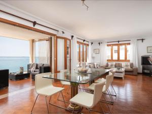 Holiday Home Verträumte Villa mit privatem Pool und Liegewiese by Interhome