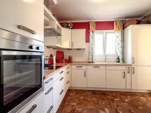 Holiday Home Bezaubernde Villa by Interhome