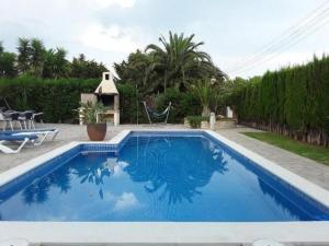 Holiday Home Ferienhaus mit Pool am Meer by Interhome