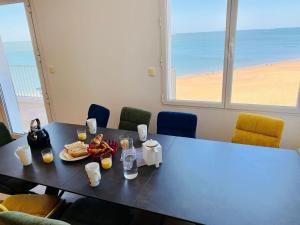 Apartment Appartement in Pornichet mit Großem Balkon und Meerblick by Interhome
