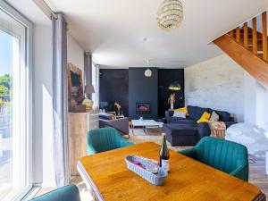 Holiday Home Bretagne Loctudy Haus Les Camélias 3 Personen by Interhome