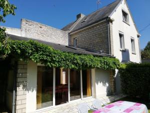 Holiday Home Schönes Haus Isigny für 6 Personen by Interhome