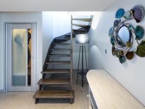 Holiday Home Villa Tante Alice Meerblick Komfort Villa Alleinlage mit Aufzug Jacuzzi Dampfb by Interhome