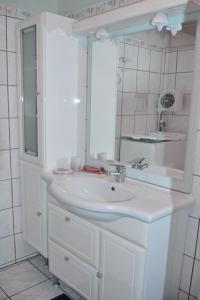 Holiday Home La Maison Bleue im Zentrum des Elsass in Bergheim by Interhome