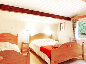 Holiday Home Le Chalet Sous Les Sapins- mit Swimmingpool- Sauna by Interhome