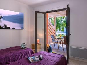 Apartment Wohnung mit Blick auf das Wasser by Interhome