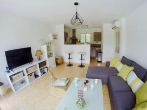 Apartment Domaine Sainte-Maxime Park - Voller Süden by Interhome