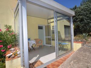 Apartment Die kleine Zikade by Interhome