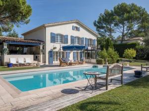 Holiday Home Villa mit privatem Pool und Fitnessraum by Interhome