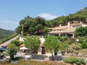 Holiday Home 4 Zimmerhaus by Interhome