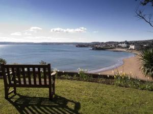 Apartment Appartement mit tollem Ausblick in Torquay by Interhome