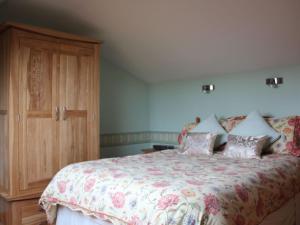 Holiday Home Rustikales Ferienhaus Shiantview by Interhome