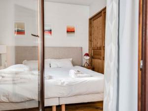 Apartment Wohnung in Chamonix mit sonnigem Balkon und toller Aussicht by Interhome