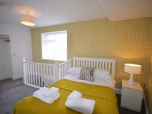 Apartment Helles Appartement in Torquay by Interhome