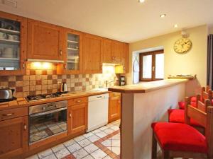 Apartment La Ferme des Praz Appt by Interhome