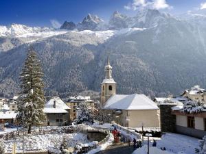 Apartment Angenehme Wohnung in Chamonix Centre-Ville by Interhome