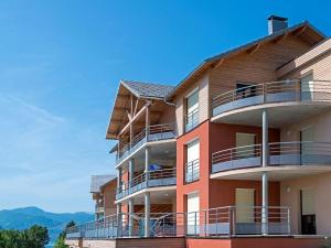 Apartment Wohnung mit Blick auf das Wasser by Interhome