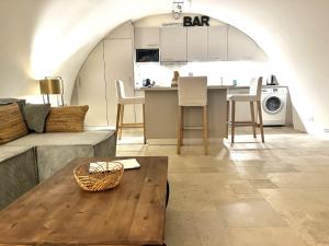 Apartment Originelle Maisonettewohnung im historischen Zentrum by Interhome