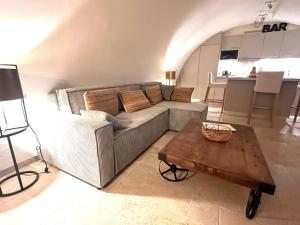 Apartment Originelle Maisonettewohnung im historischen Zentrum by Interhome