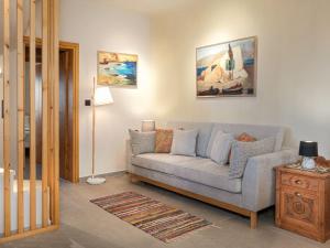 Holiday Home Aloni-Villa by Interhome