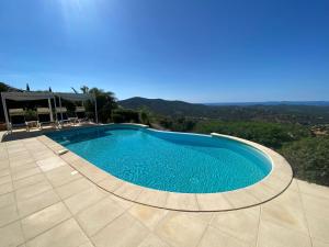 Holiday Home Ferienvilla mit Pool Infinity by Interhome