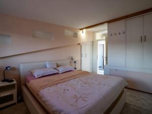 Apartment Wohnung 7 by Interhome